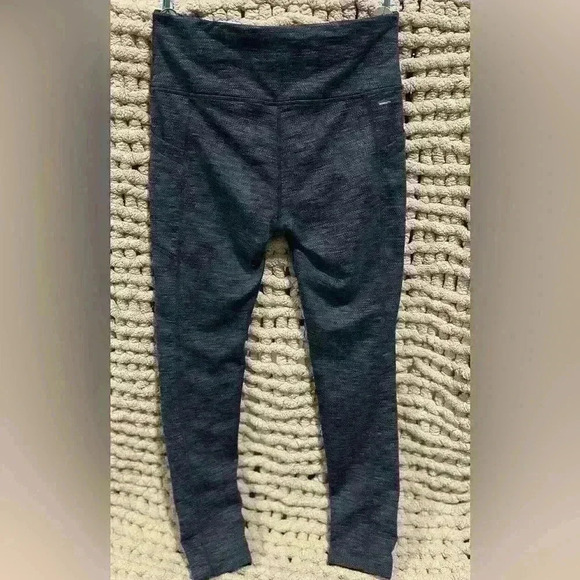 Mondetta Blue High-Waisted Textured Leggings Small - Picture 6 of 6